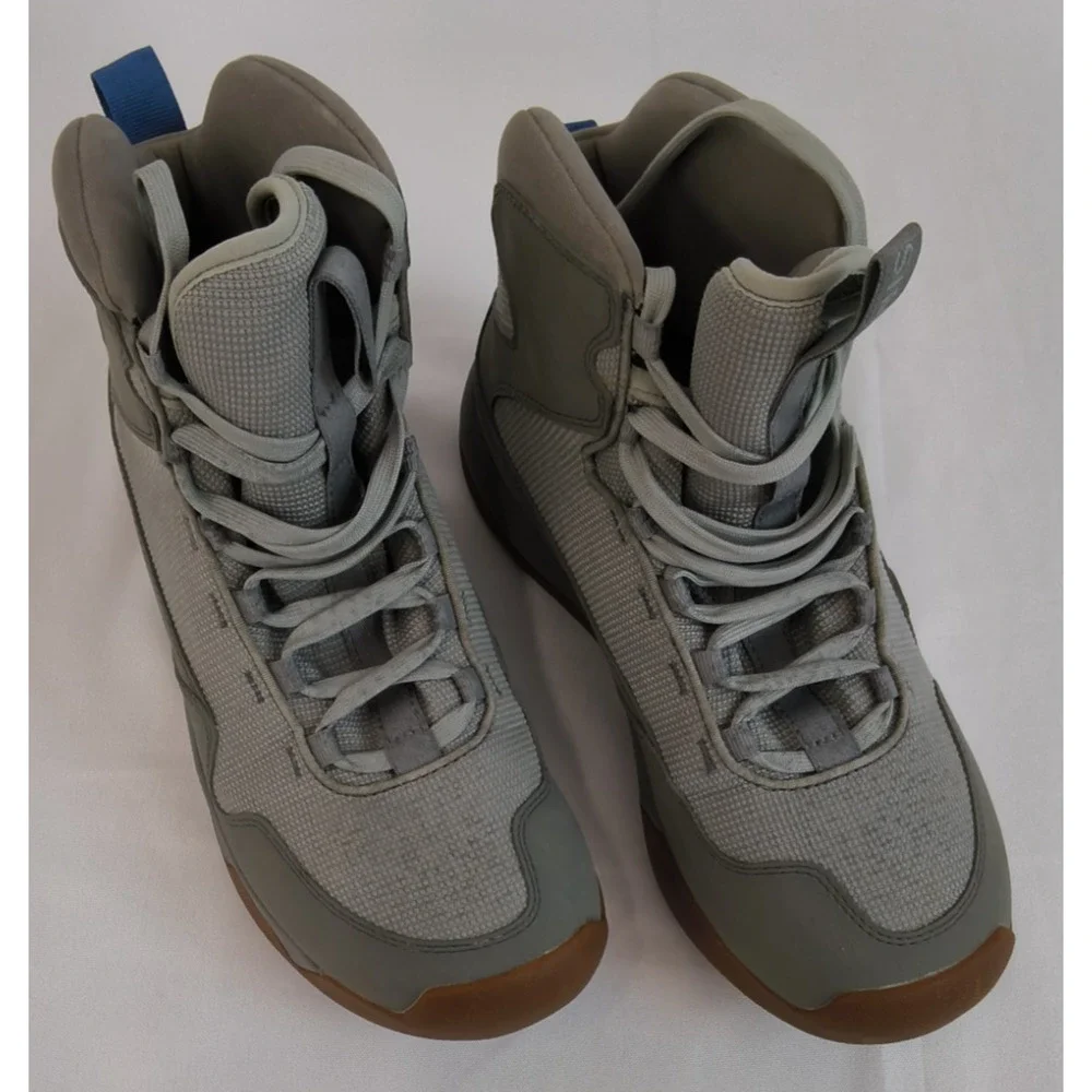 Simms Flats Sneaker Wading Boots Men's 9.5 D Grey Boulder #W5262